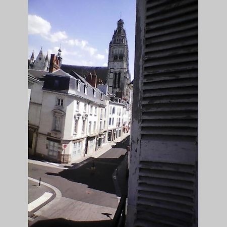 Appartement deux pièces - coeur de ville quartier cathédrale Tours Exterior foto